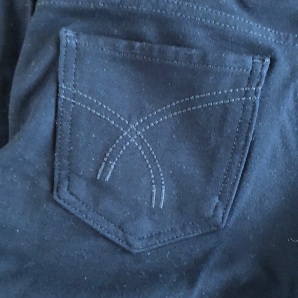 Tag stretch jean leggings with side zippers - Picture 6 of 7